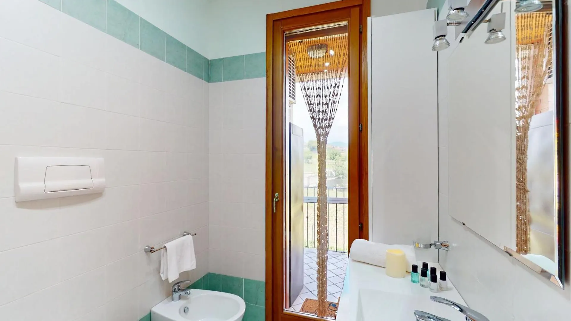 Apartament Adeline Garda Nest By Bookinggardalake Raffa