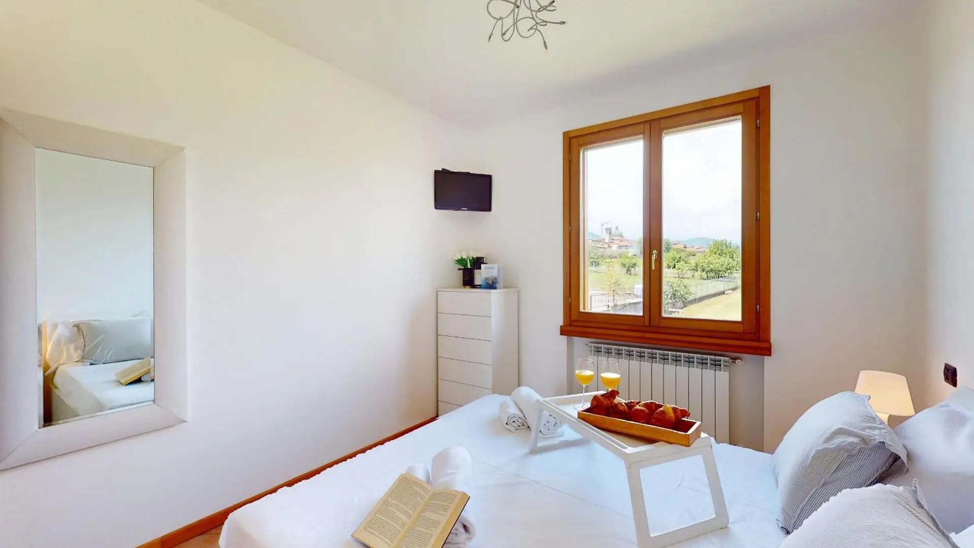 Adeline Garda Nest By Bookinggardalake Raffa Appartement